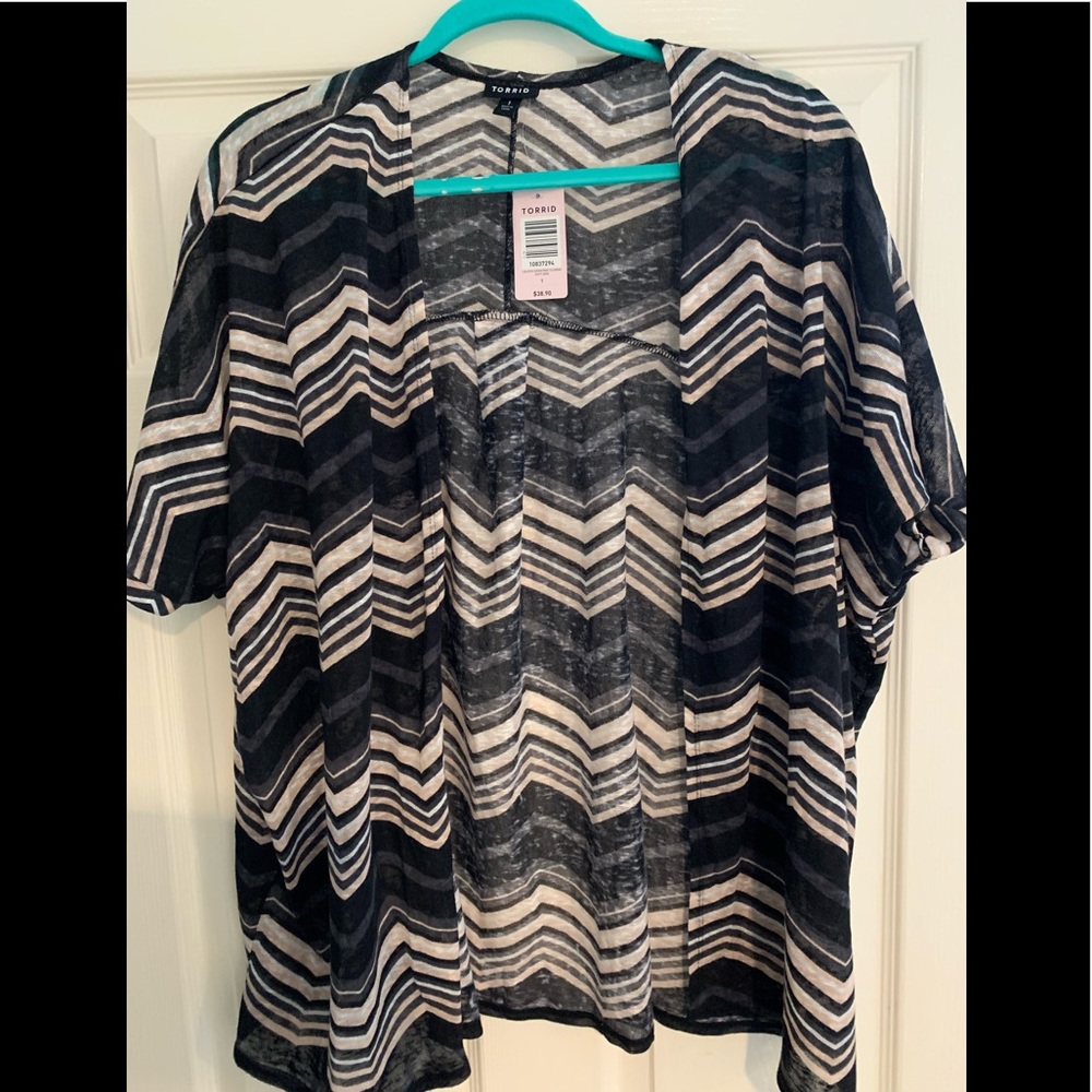 Short sleeve, chevron print kimono - torrid
